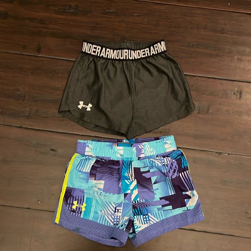 Under armor, little girl, size 4 athletic shorts